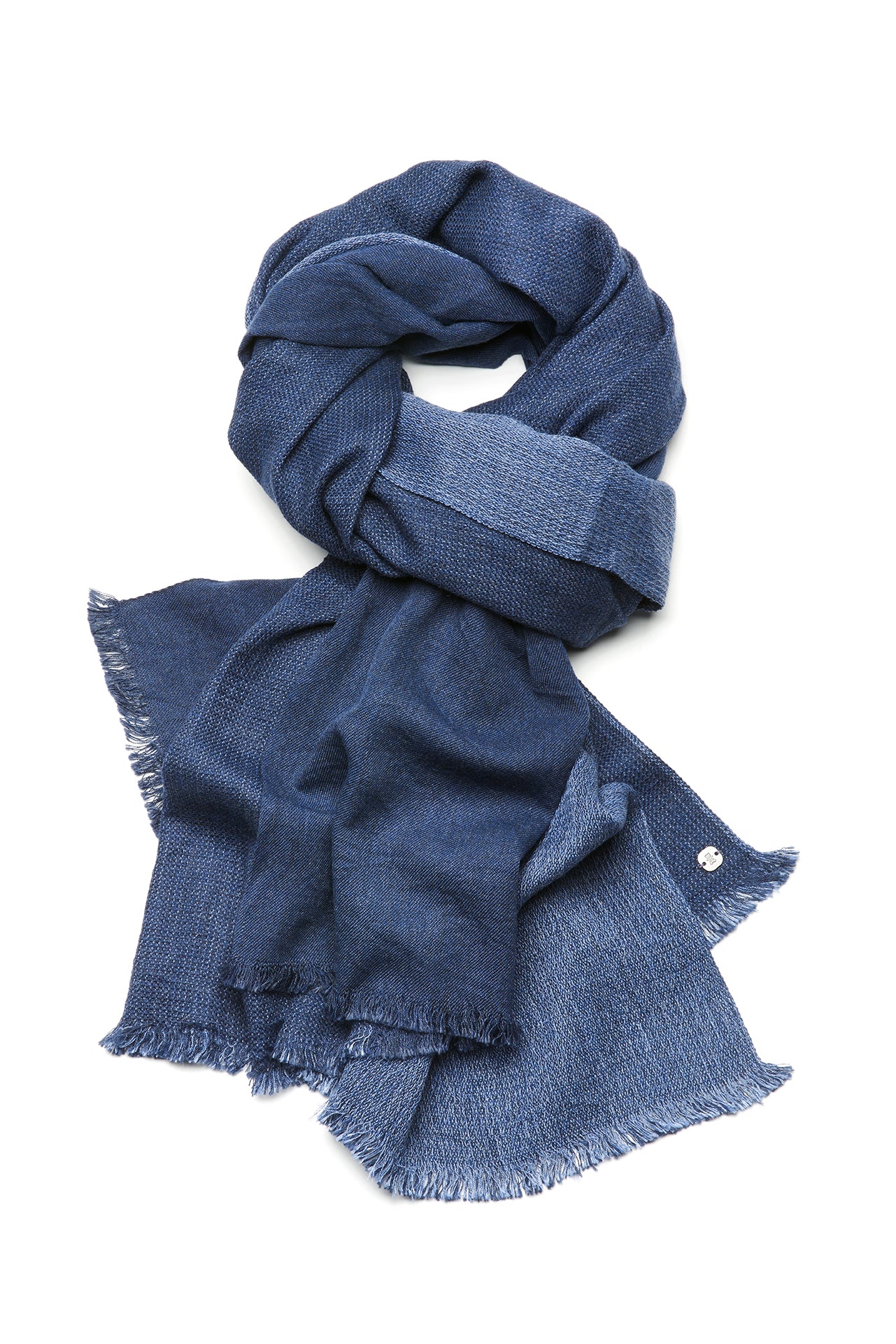 Scarf made of natural fibers