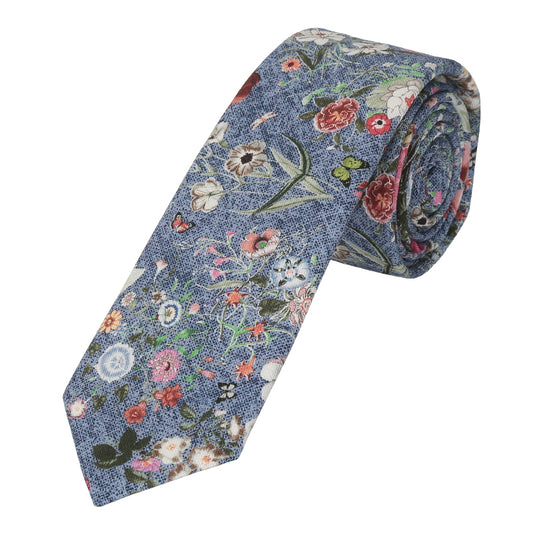 Tie with a floral print