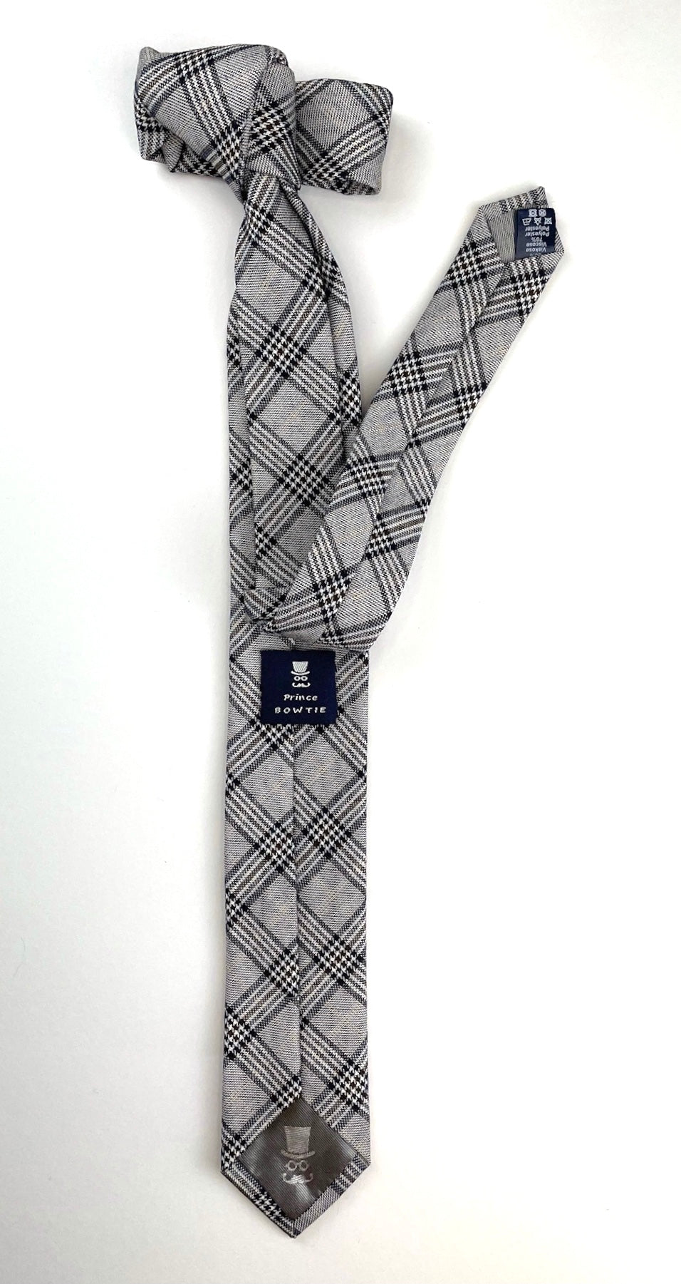 Tie with an elegant check design
